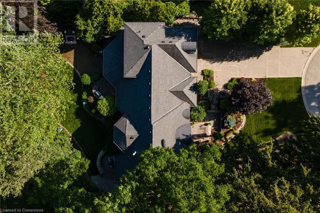 Photo 11 of 34 Harrington Place, Ancaster ON