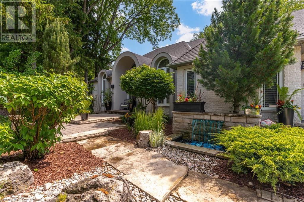Photo 37 of 34 Harrington Place, Ancaster ON