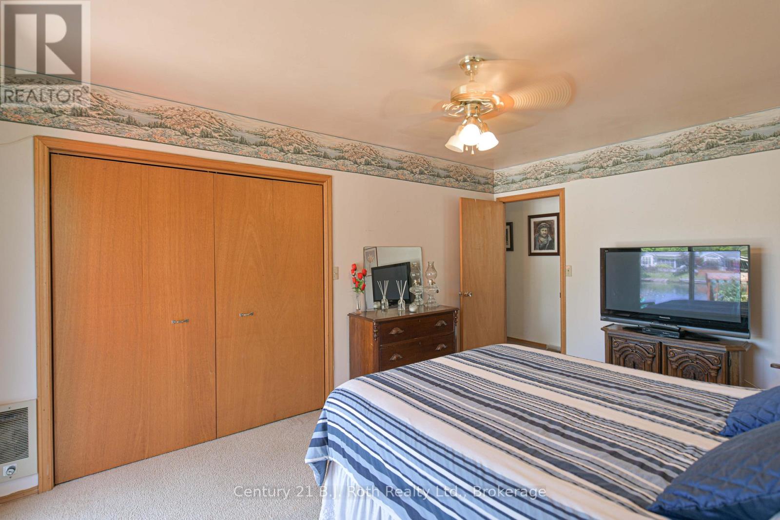 Photo 2 of 4202 Canal Road, Severn ON