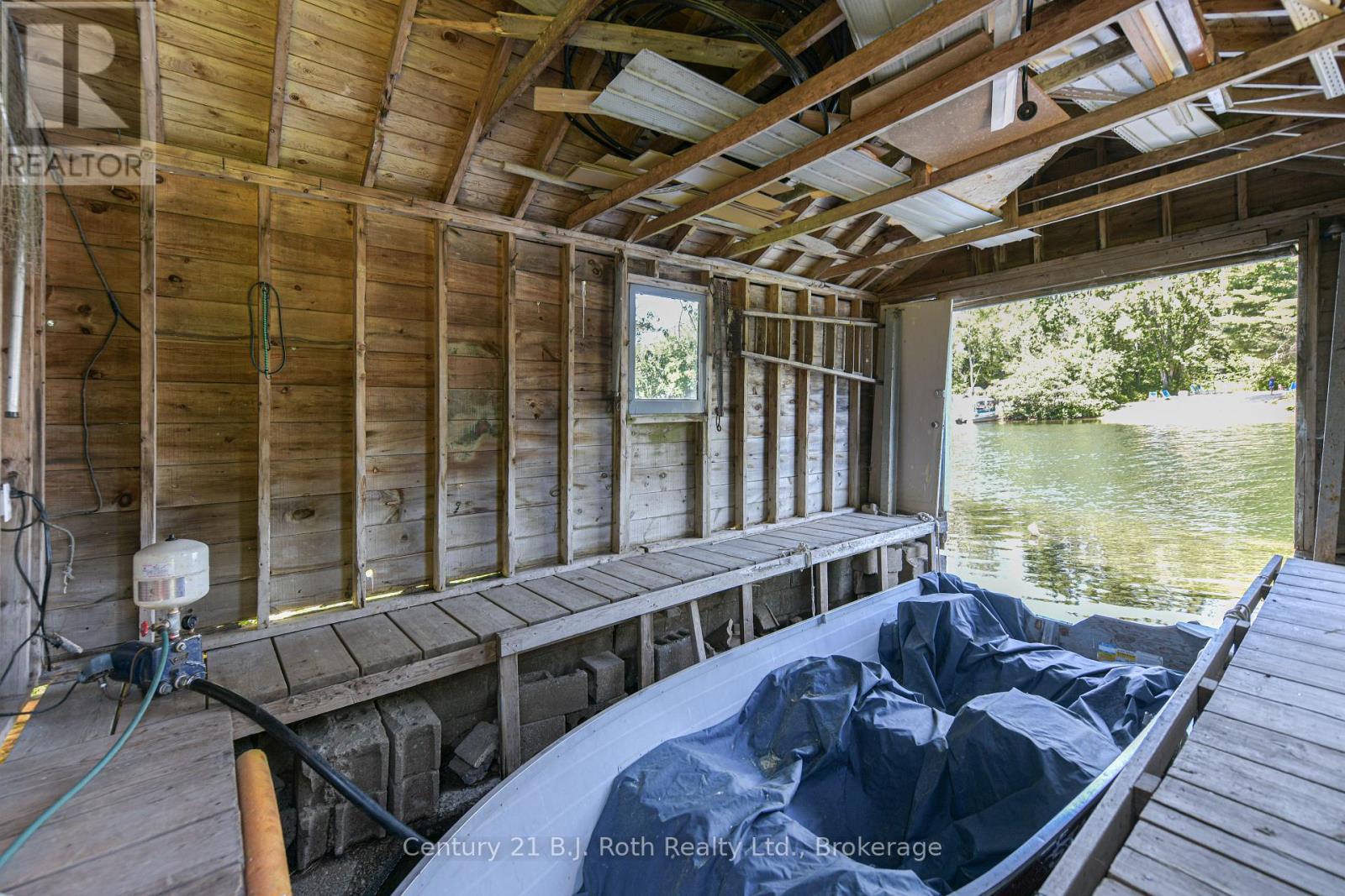 Photo 29 of 4202 Canal Road, Severn ON