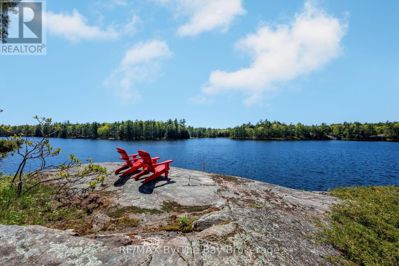 Photo 2 of 261 Kim T Lane, Georgian Bay ON