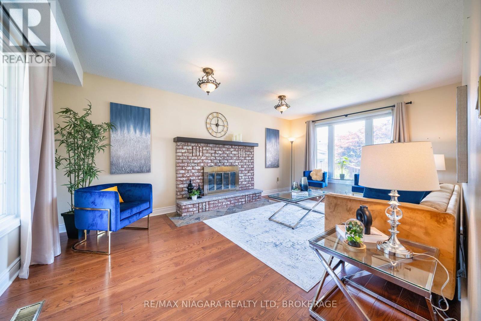 Photo 47 of 26 Crestcombe Road, St Catharines ON