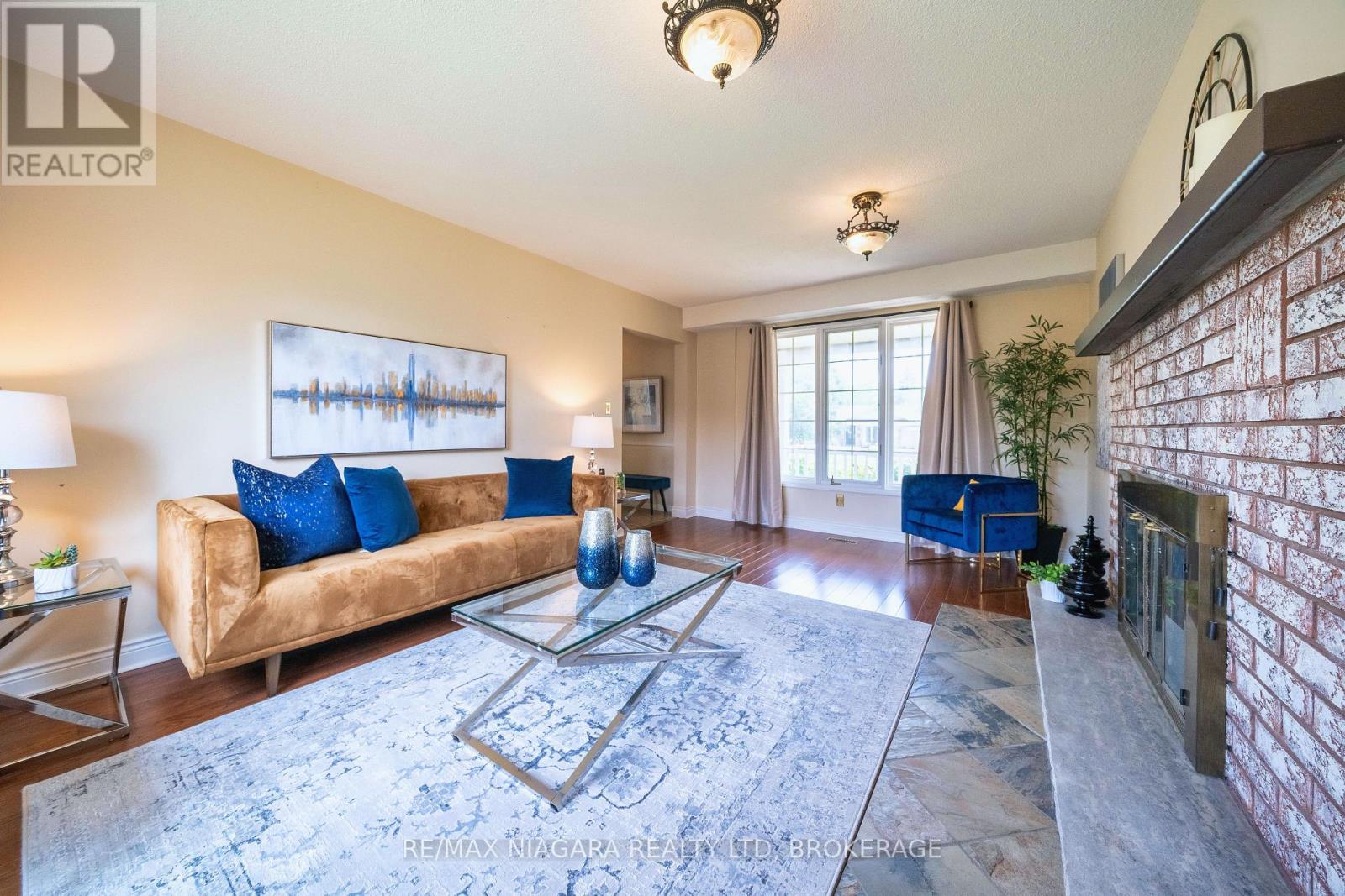 Photo 20 of 26 Crestcombe Road, St Catharines ON