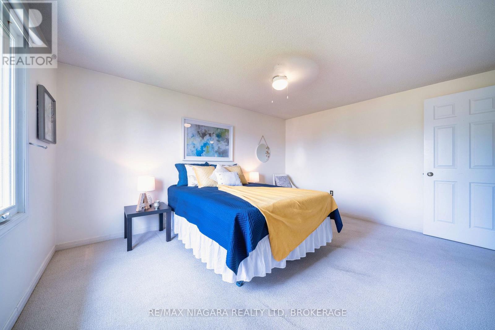Photo 35 of 26 Crestcombe Road, St Catharines ON