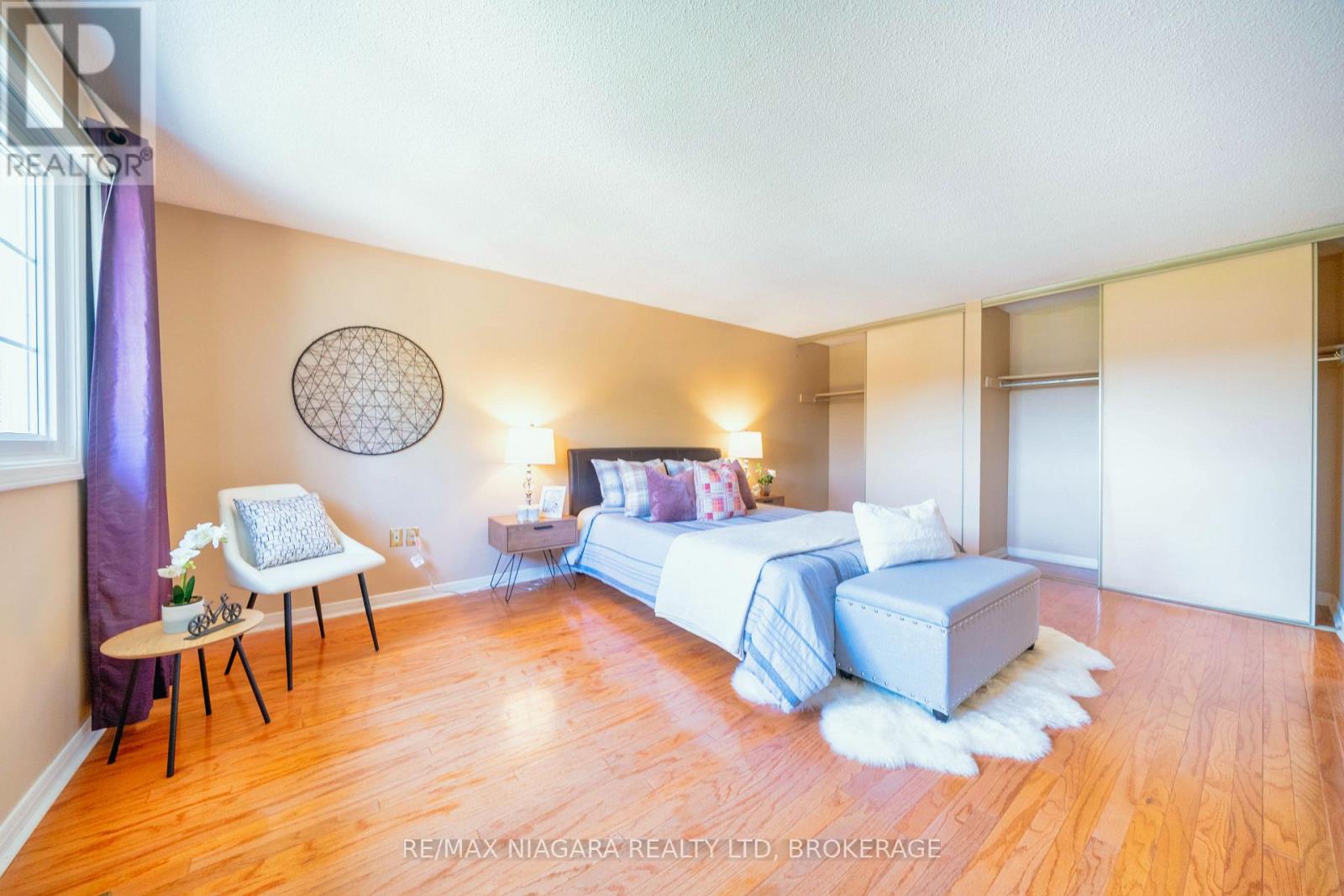 Photo 30 of 26 Crestcombe Road, St Catharines ON