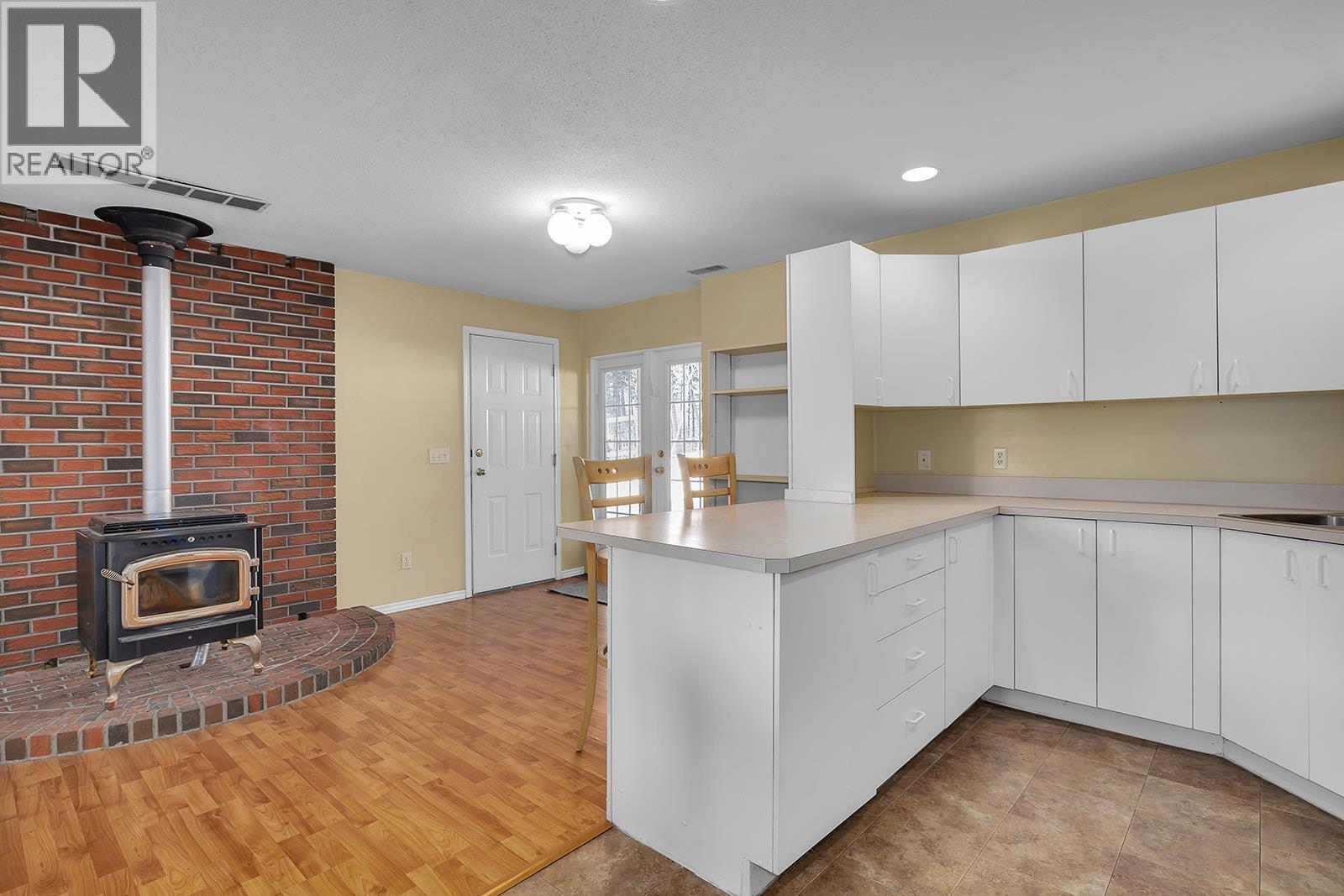 Photo 14 of 7992 Falcon Ridge Crescent, Kelowna BC