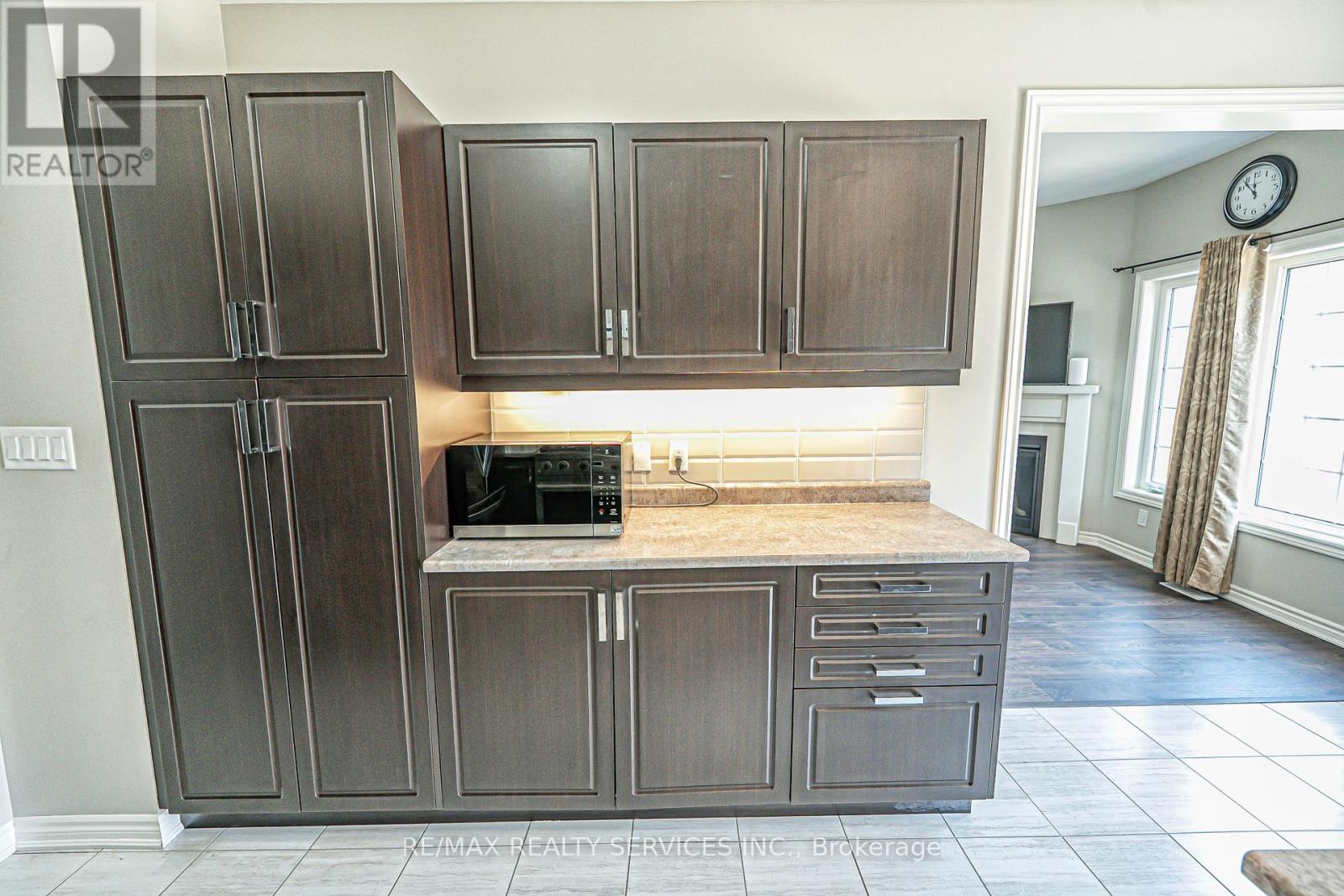 Photo 24 of 207 Cubitt Street, Clearview ON