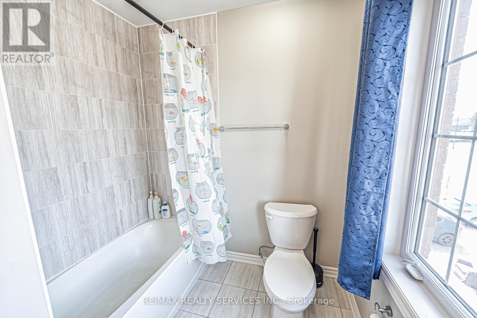 Photo 34 of 207 Cubitt Street, Clearview ON