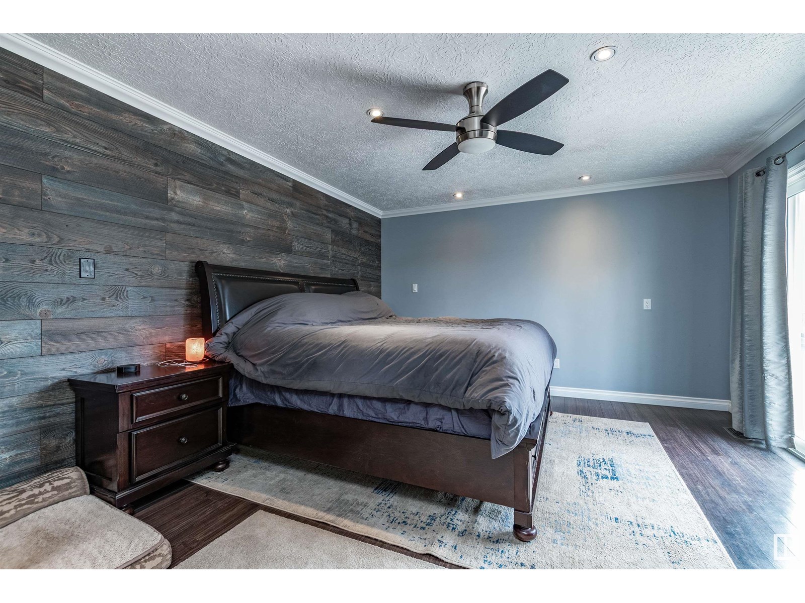 Photo 20 of 26 21357 Wye Rd, Rural Strathcona County AB