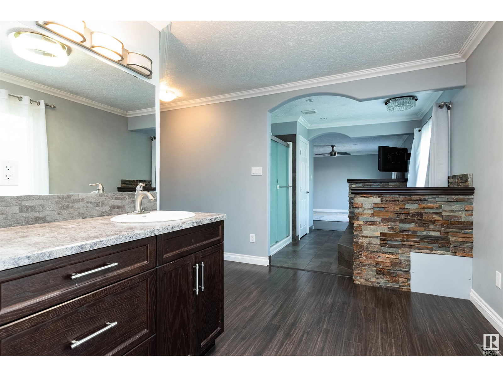Photo 24 of 26 21357 Wye Rd, Rural Strathcona County AB