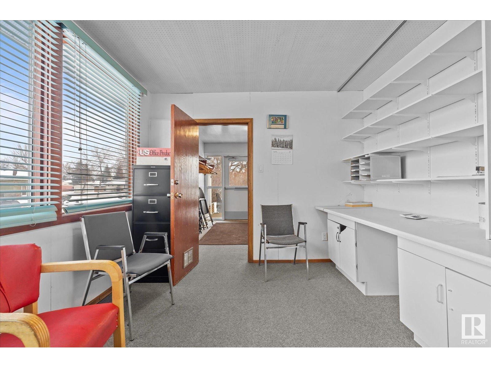 Photo 11 of 15911 107 A Av Nw, Edmonton AB