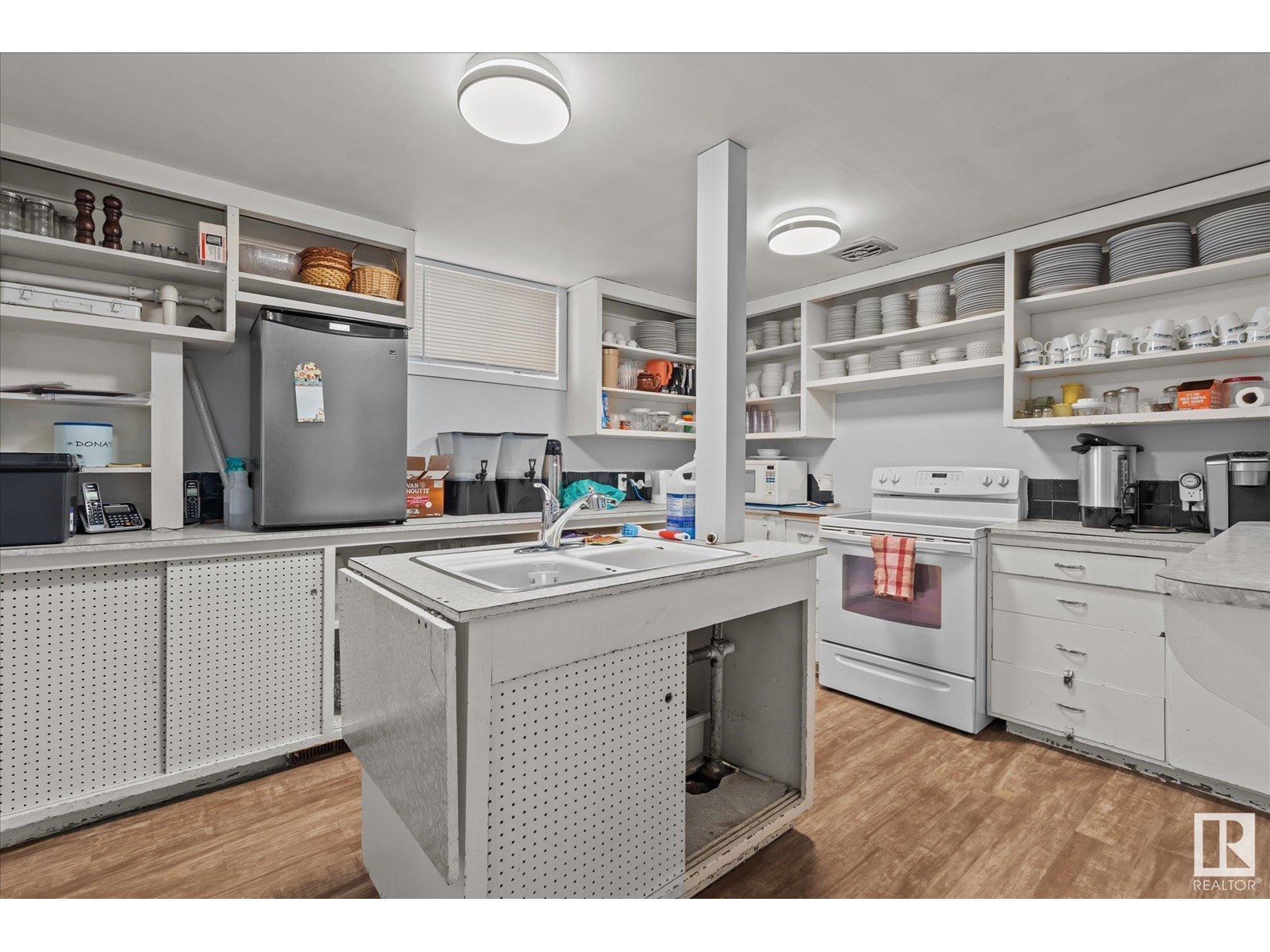 Photo 27 of 15911 107 A Av Nw, Edmonton AB