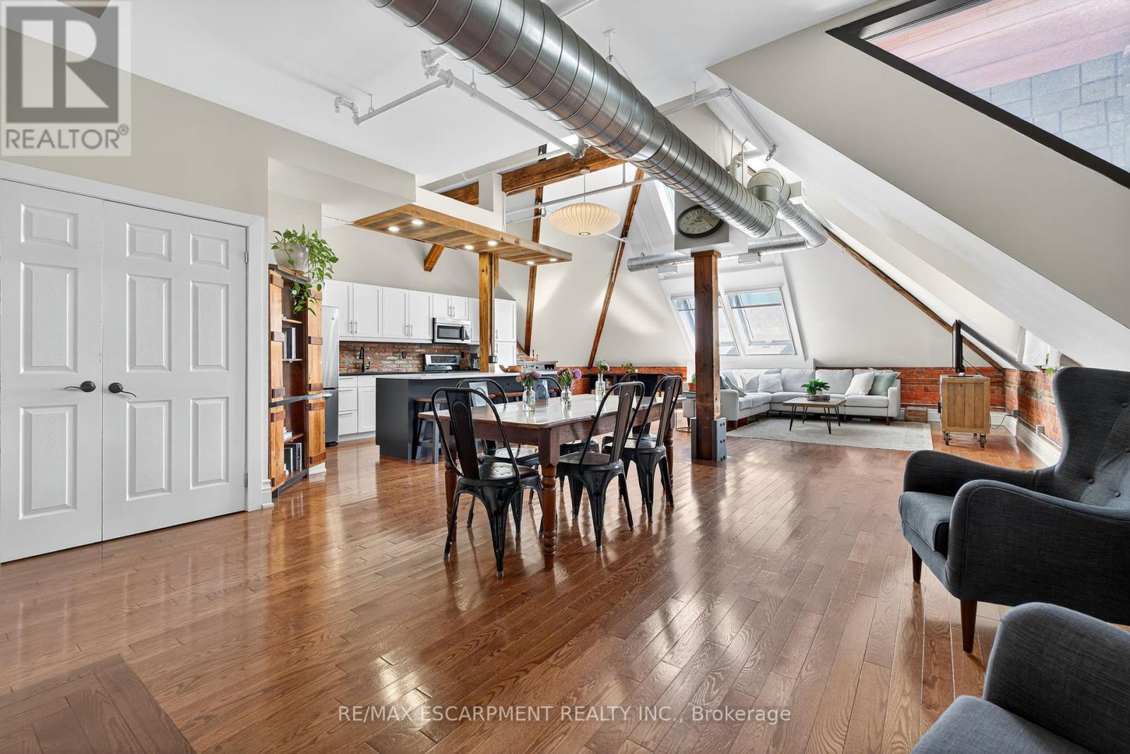 Photo 10 of Ph 8 200 Stinson Street, Hamilton ON