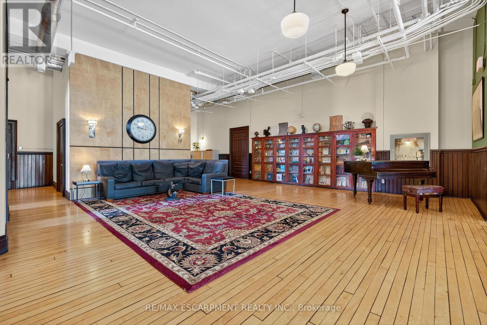 Photo 5 of Ph 8 200 Stinson Street, Hamilton ON