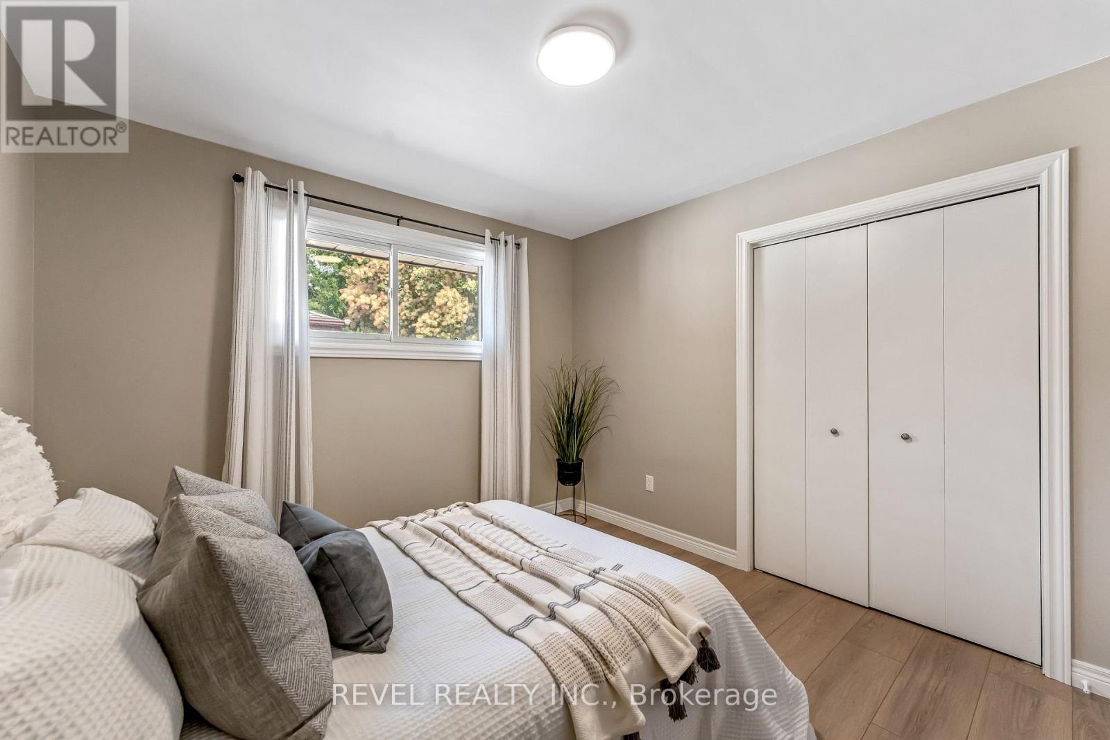 Photo 28 of 323 Hixon Road, Hamilton ON