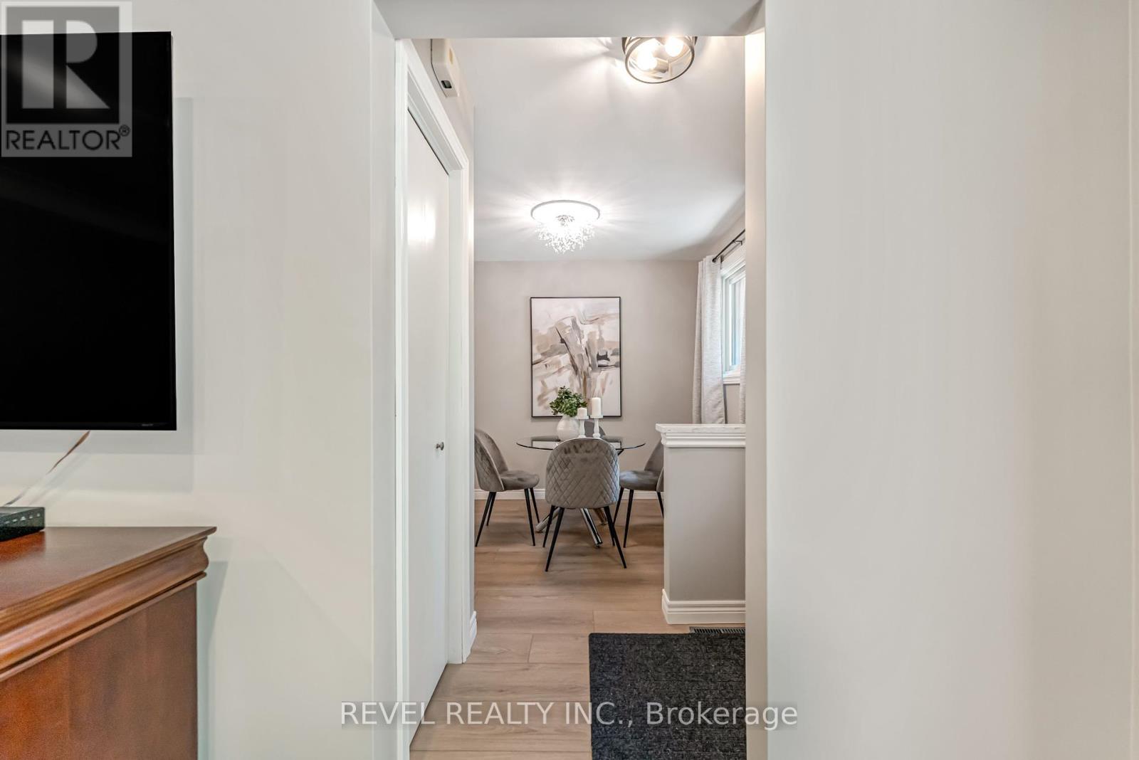 Photo 16 of 323 Hixon Road, Hamilton ON