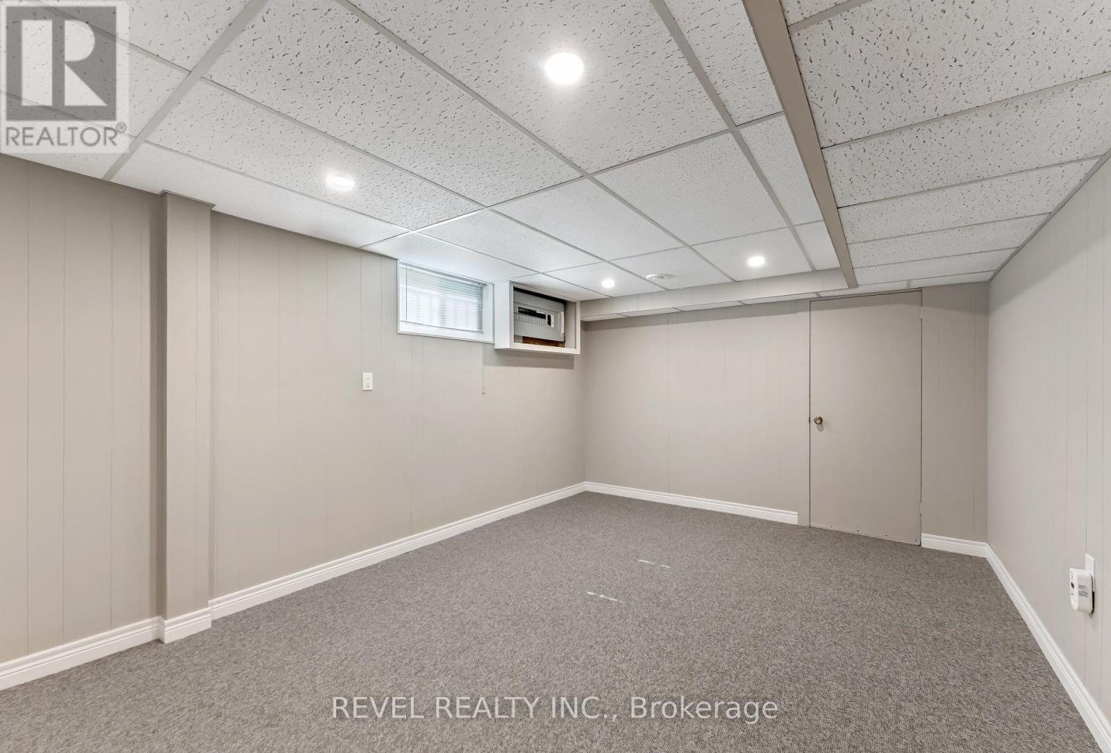 Photo 7 of 323 Hixon Road, Hamilton ON