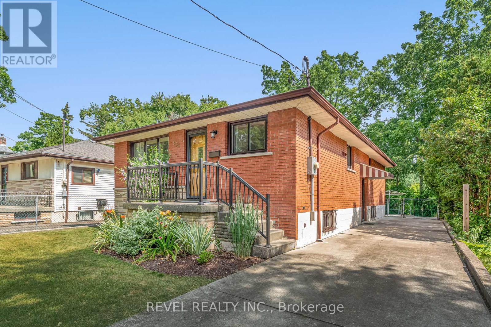 Photo 12 of 323 Hixon Road, Hamilton ON