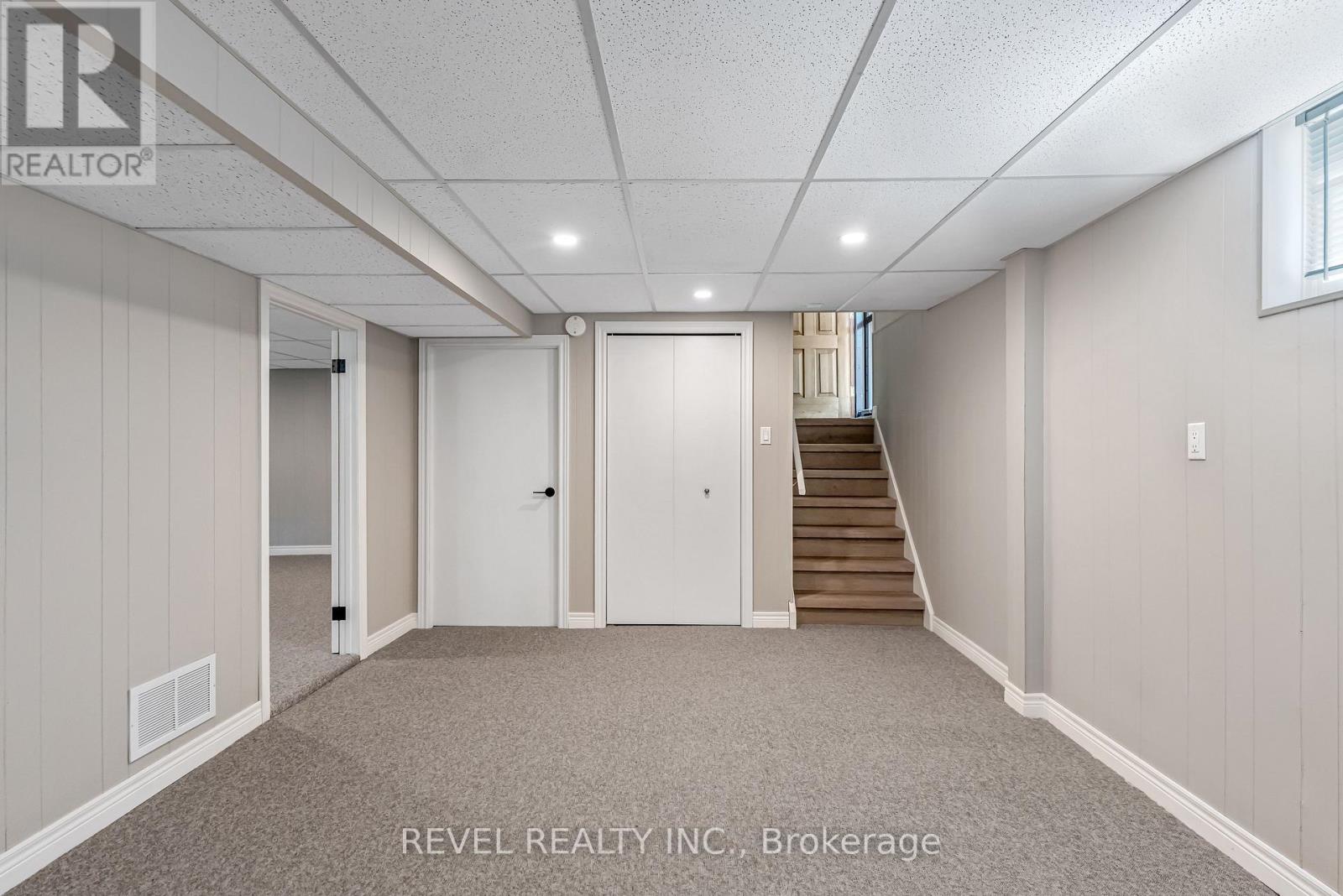 Photo 18 of 323 Hixon Road, Hamilton ON