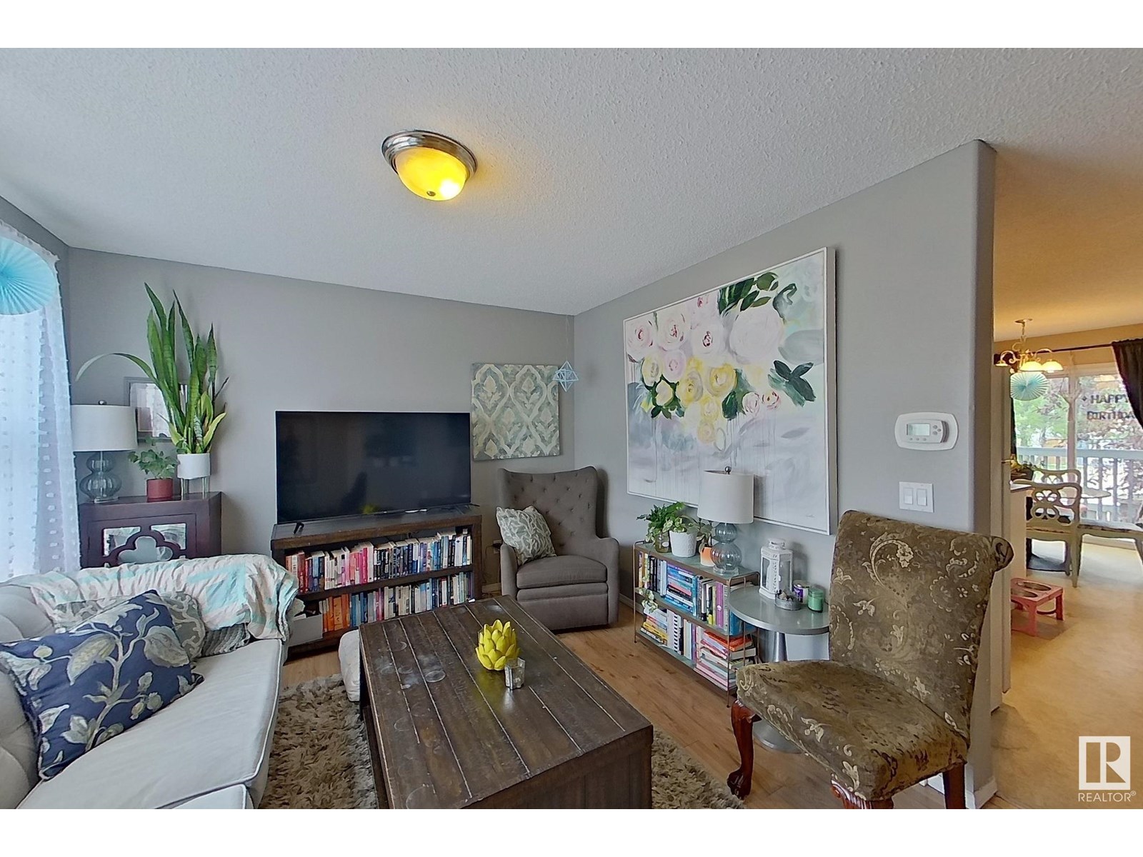 Photo 4 of 10 16777 91 Street Nw, Edmonton AB
