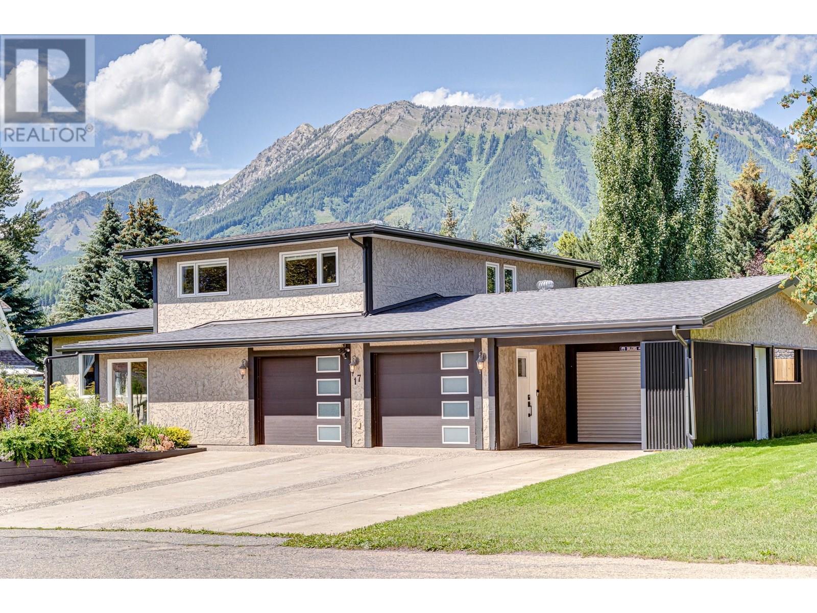Photo 70 of 17 Pine Crescent, Fernie BC
