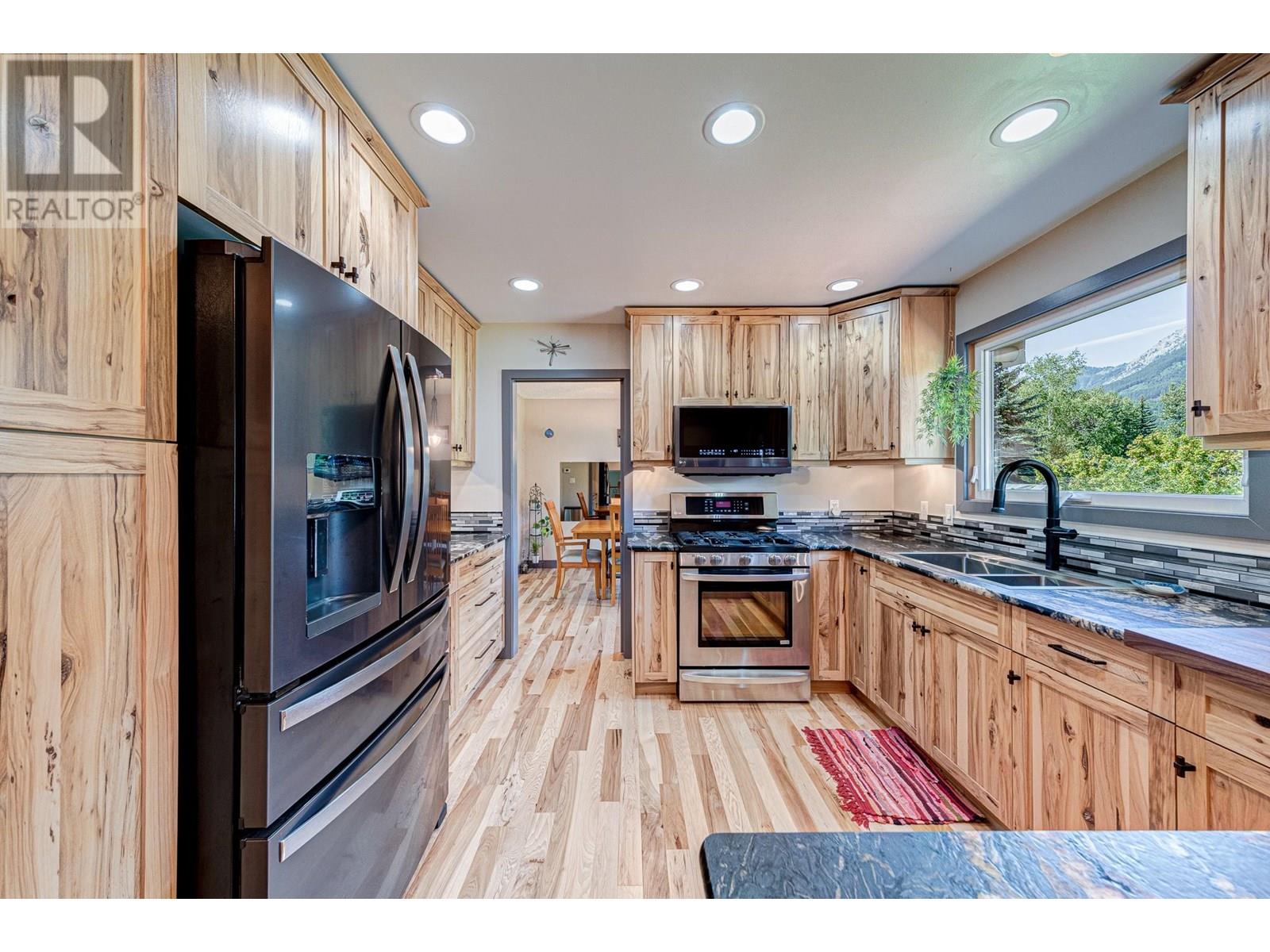Photo 75 of 17 Pine Crescent, Fernie BC