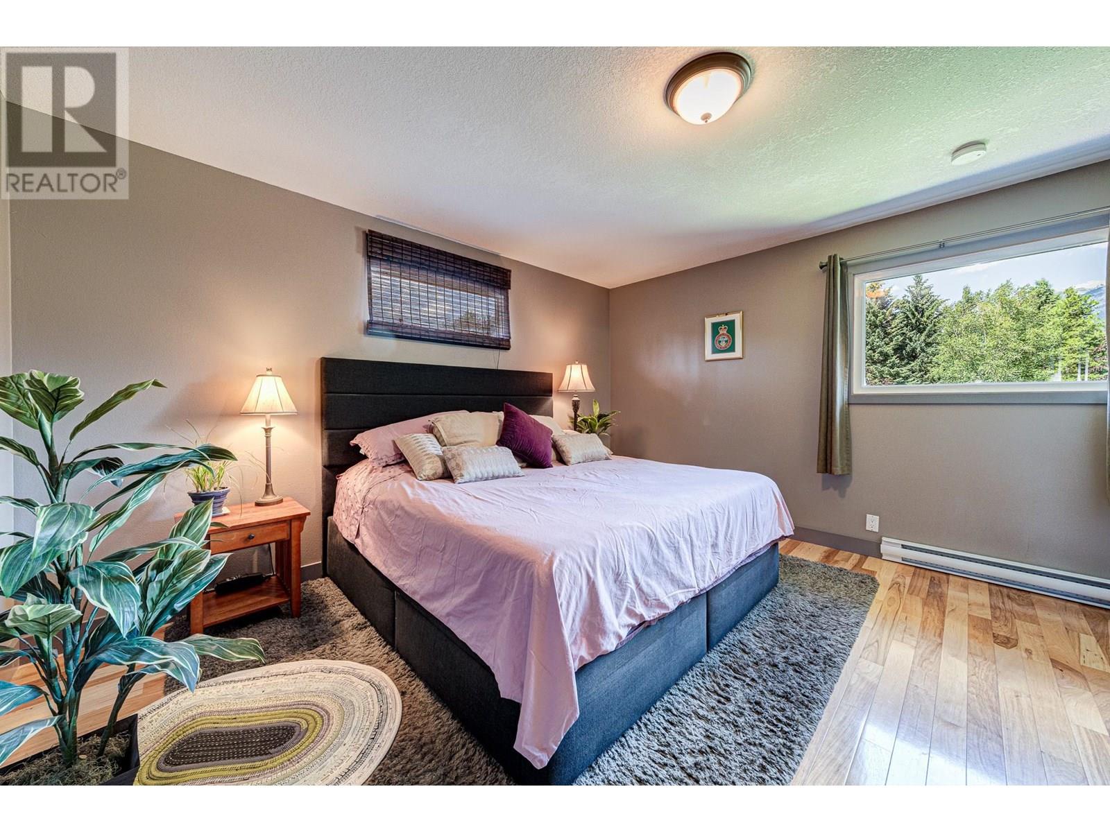 Photo 39 of 17 Pine Crescent, Fernie BC