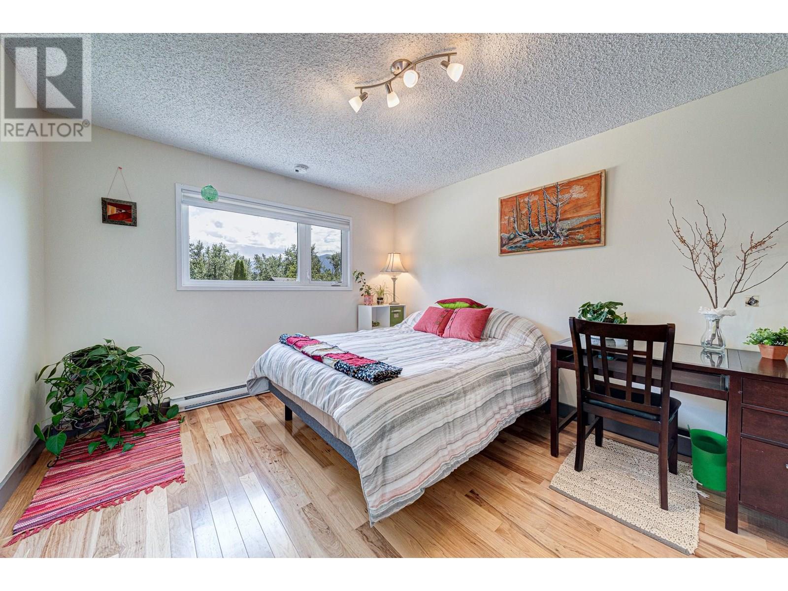 Photo 26 of 17 Pine Crescent, Fernie BC
