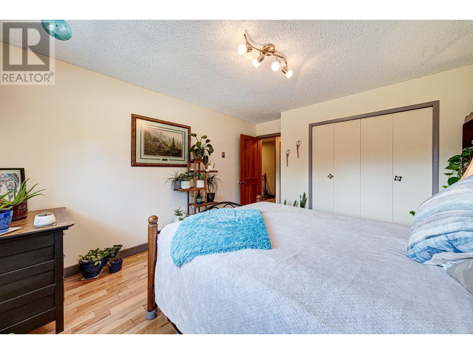 Photo 33 of 17 Pine Crescent, Fernie BC