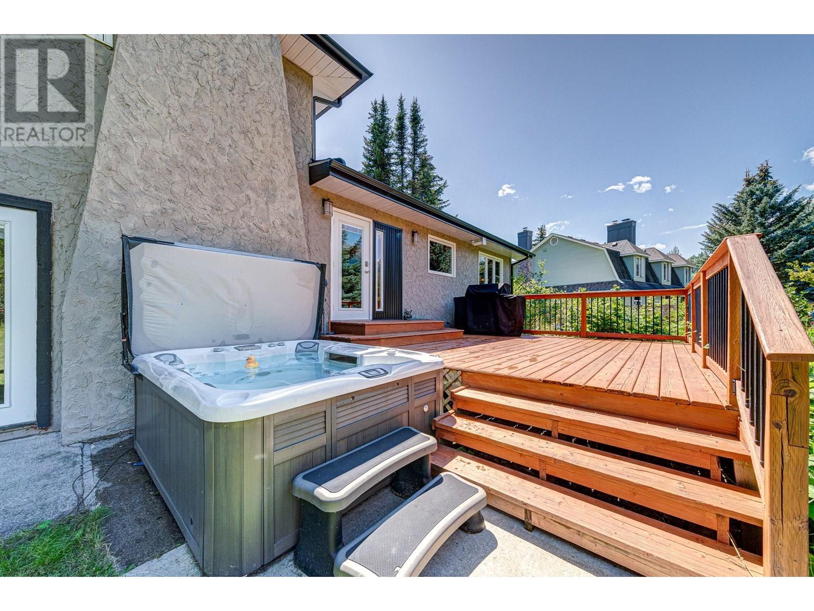 Photo 23 of 17 Pine Crescent, Fernie BC