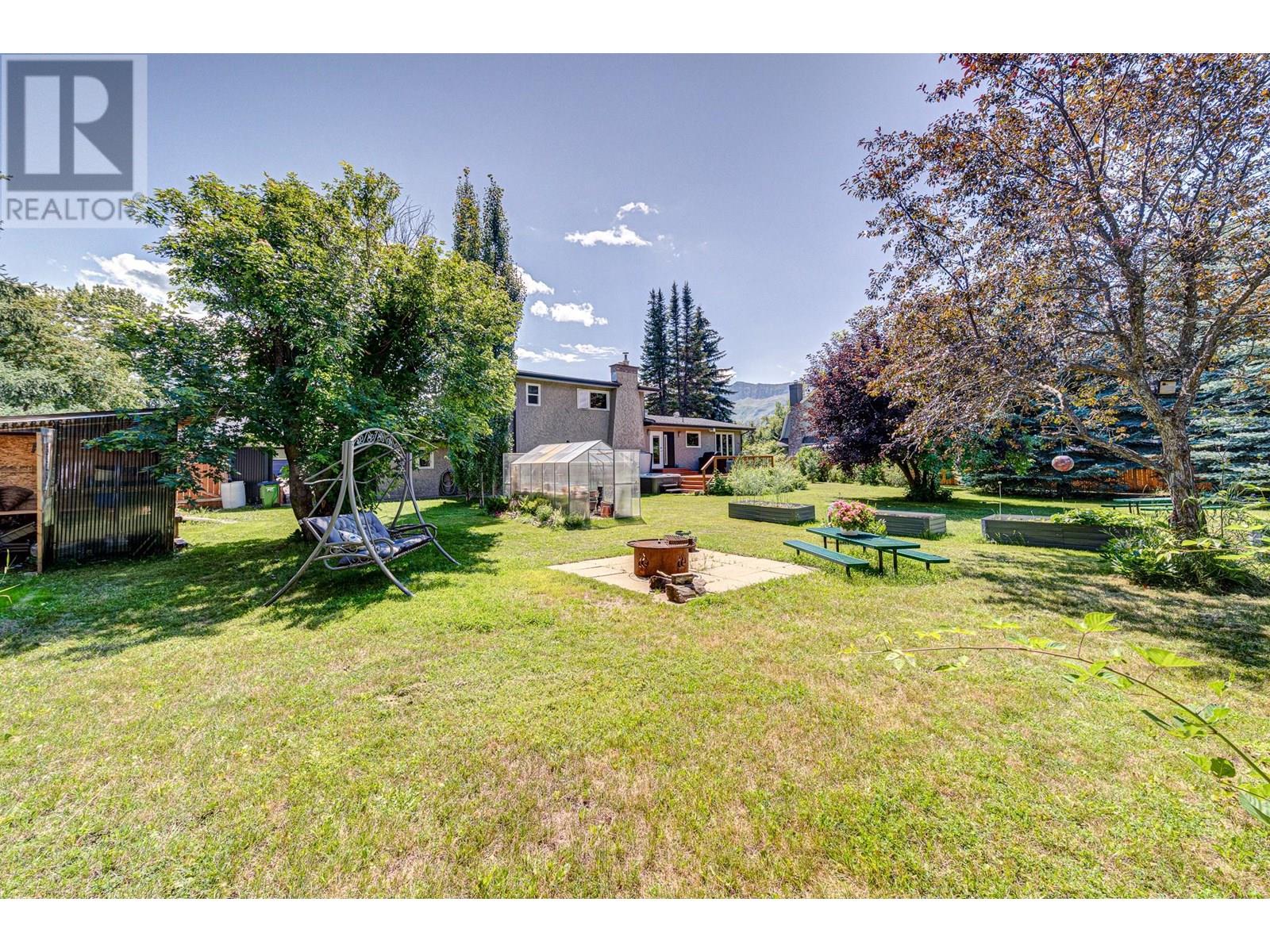 Photo 17 of 17 Pine Crescent, Fernie BC