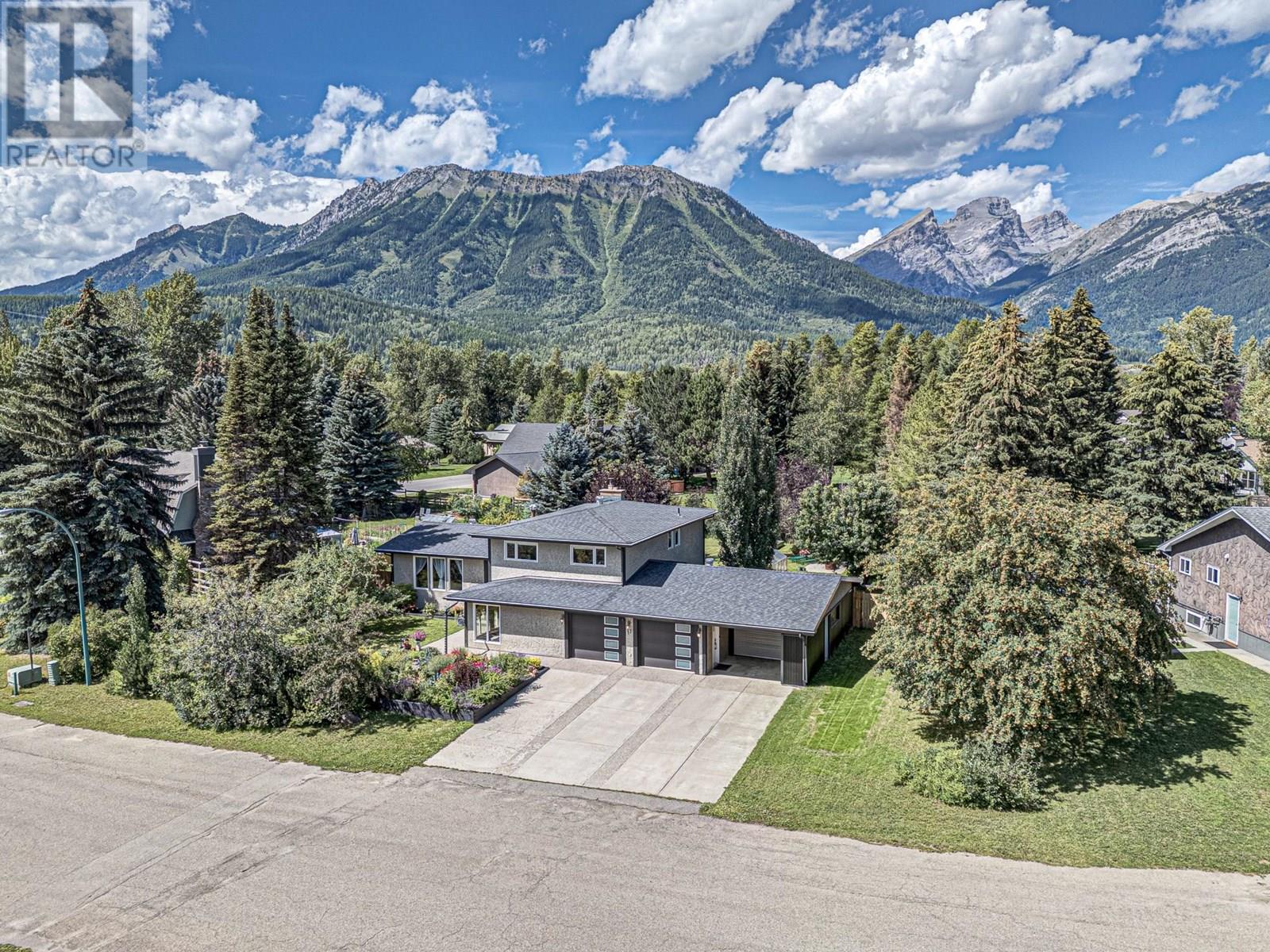 Photo 9 of 17 Pine Crescent, Fernie BC