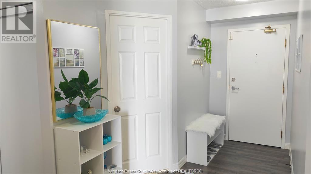 Photo 12 of 75 Riverside Drive Unit Unit 507, Windsor ON