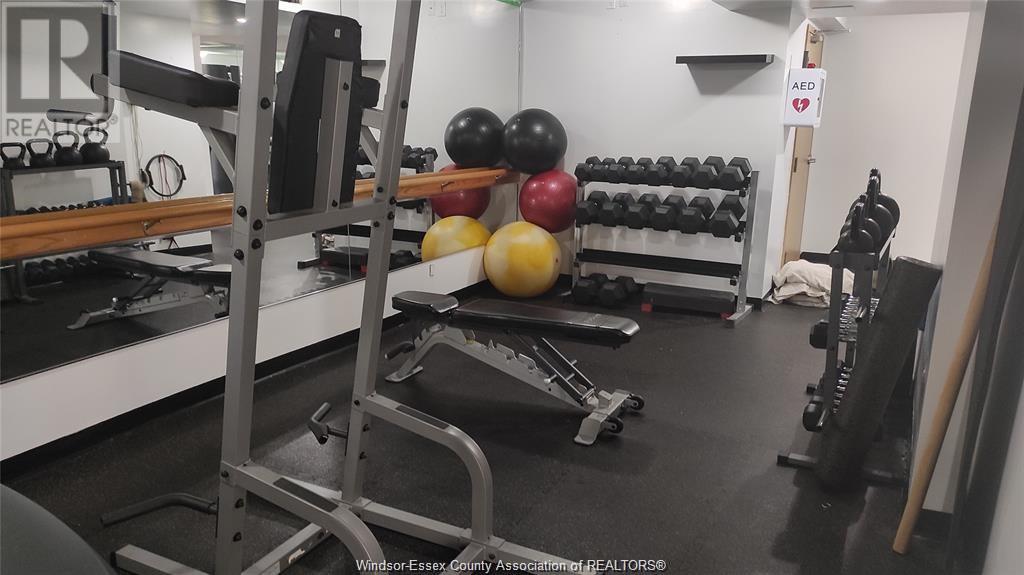 Photo 10 of 75 Riverside Drive Unit Unit 507, Windsor ON