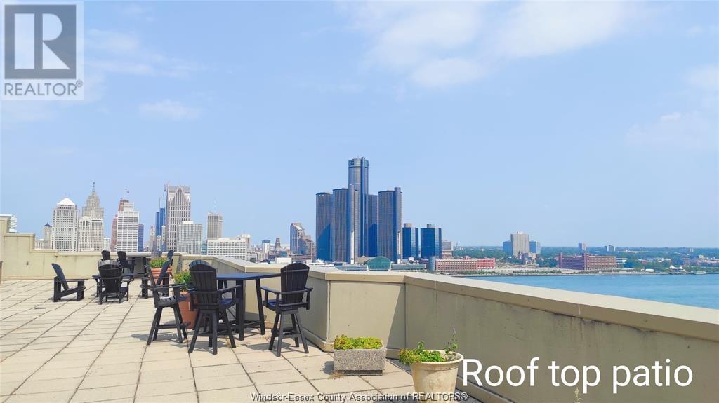 Photo 8 of 75 Riverside Drive Unit Unit 507, Windsor ON