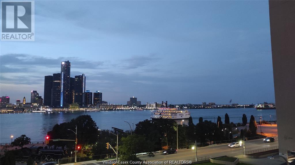 Photo 9 of 75 Riverside Drive Unit Unit 507, Windsor ON