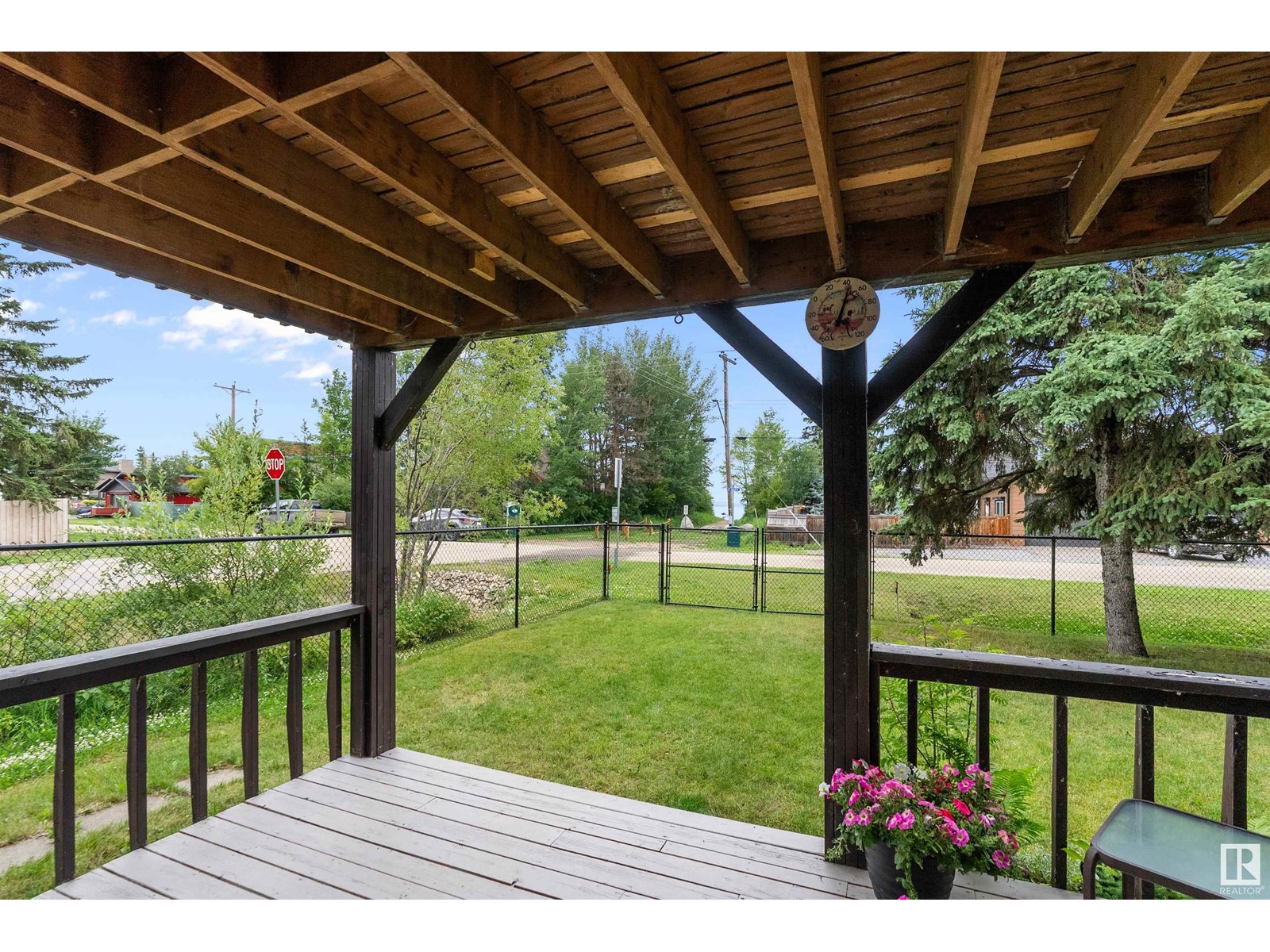 Photo 45 of 110 1st Av, Rural Wetaskiwin County AB