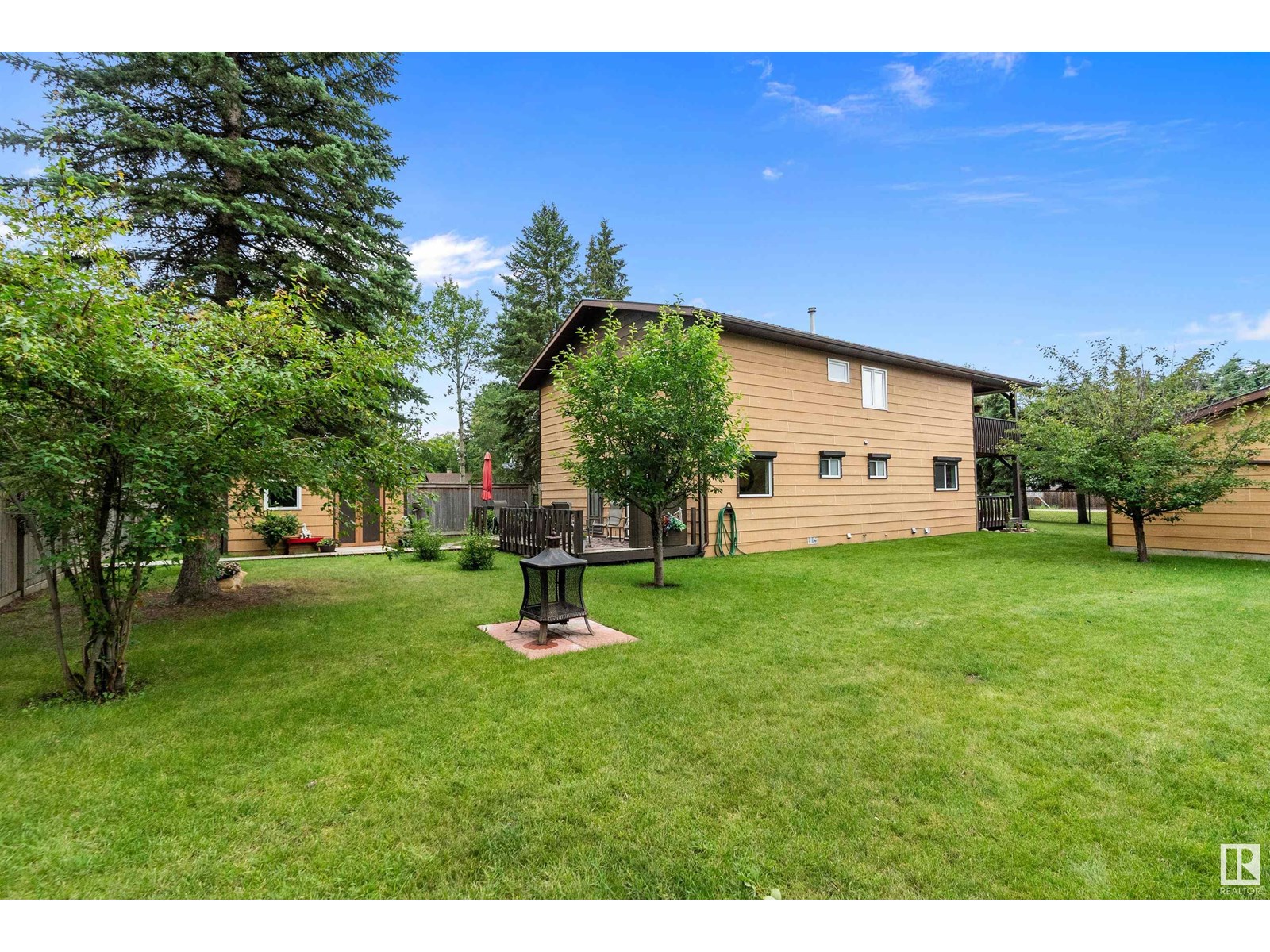 Photo 41 of 110 1st Av, Rural Wetaskiwin County AB