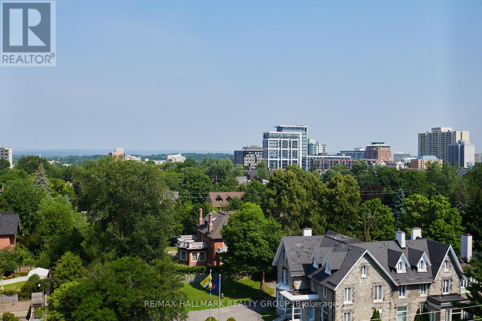 Photo 19 of 9 A 400 Laurier Avenue E, Ottawa ON