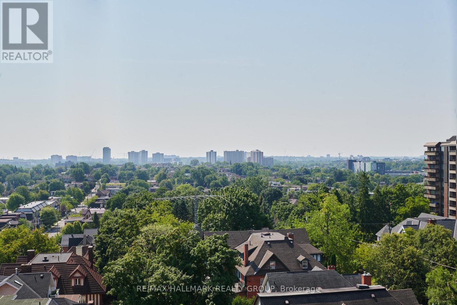 Photo 21 of 9 A 400 Laurier Avenue E, Ottawa ON