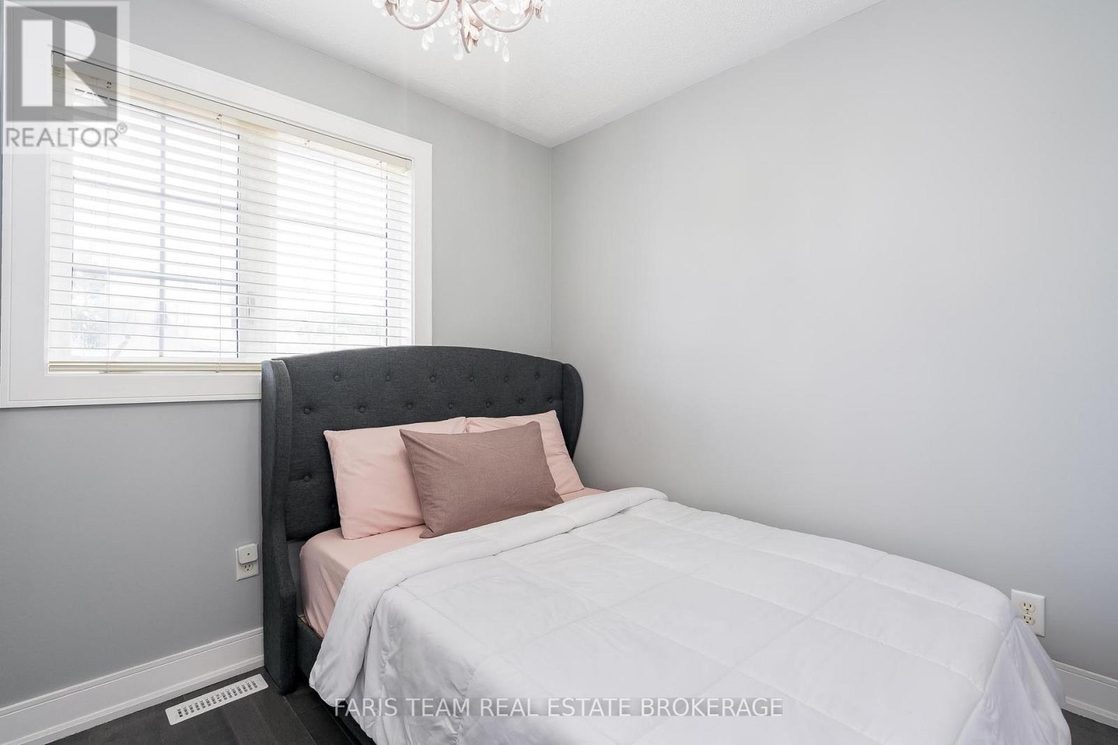 Photo 15 of 18 Mancini Drive, Essa ON