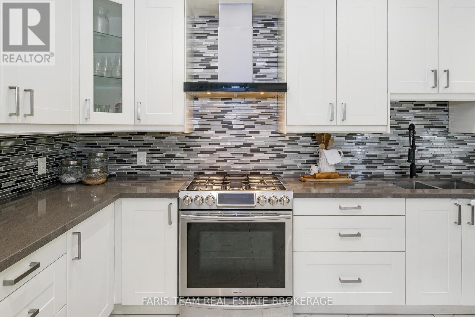 Photo 6 of 18 Mancini Drive, Essa ON