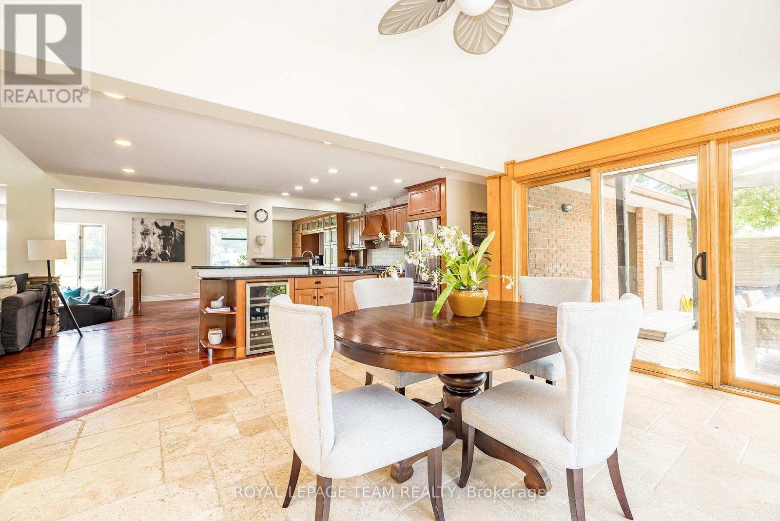 Photo 16 of 1216 A River Road, Ottawa ON