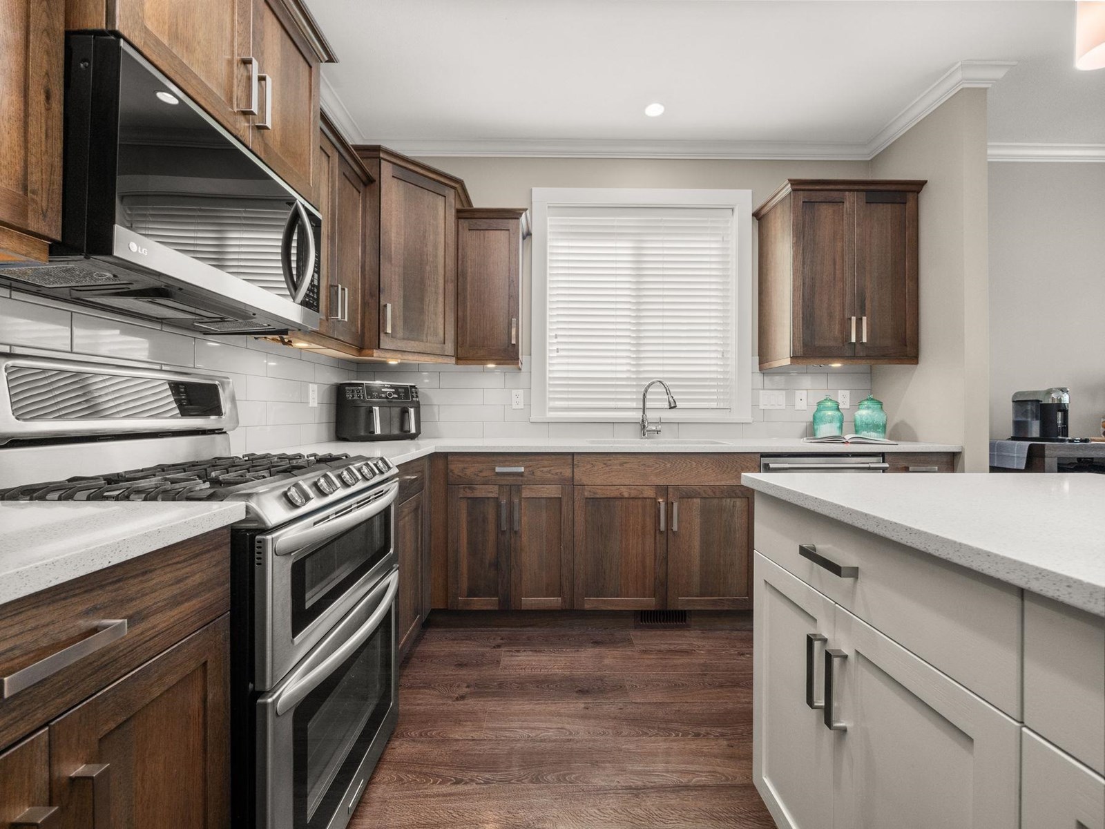Photo 6 of 10273 Manor Drive Fairfield Island, Chilliwack BC