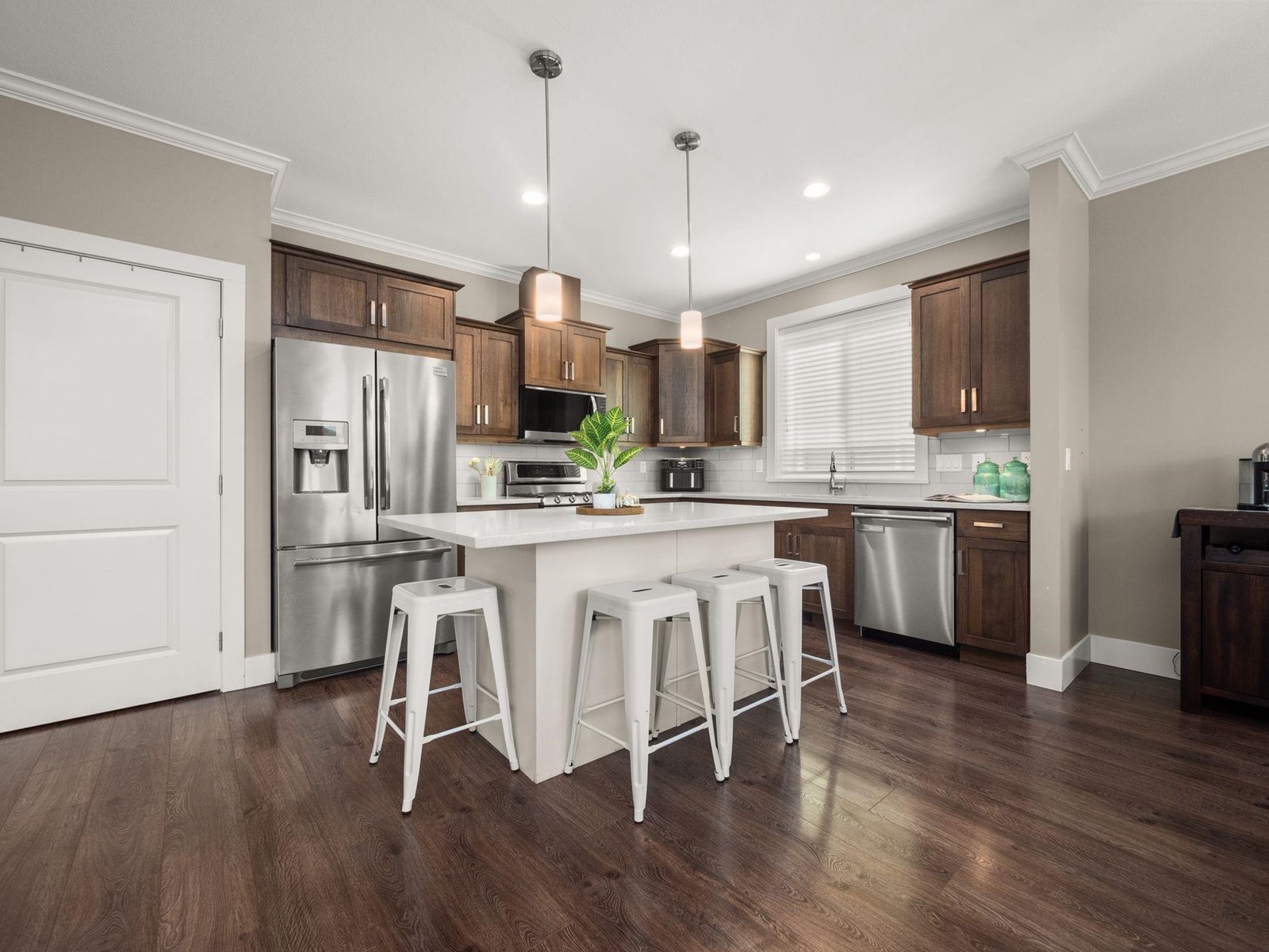 Photo 18 of 10273 Manor Drive Fairfield Island, Chilliwack BC