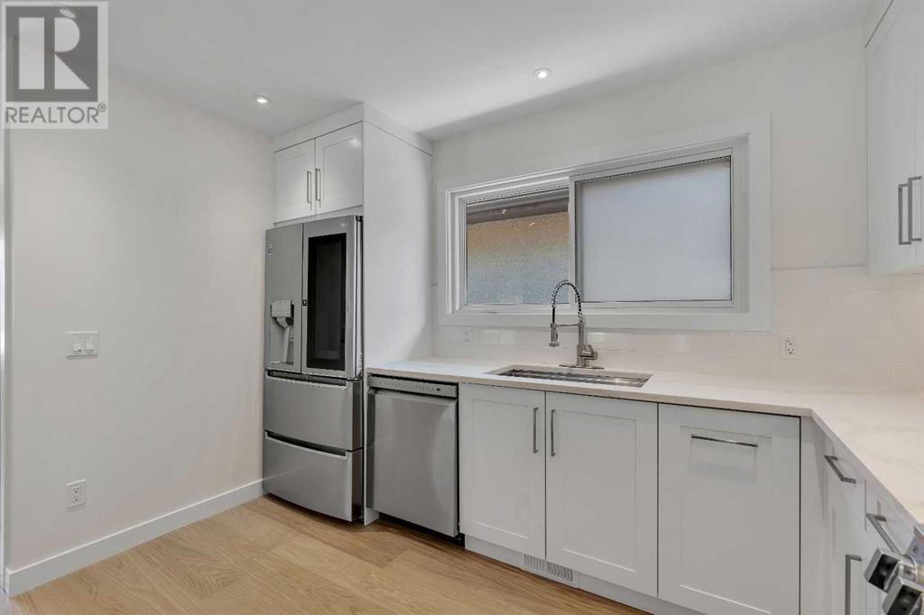 Photo 10 of 10704 Oakfield Drive Sw, Calgary AB