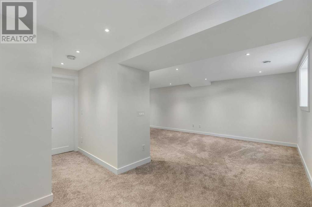 Photo 34 of 10704 Oakfield Drive Sw, Calgary AB