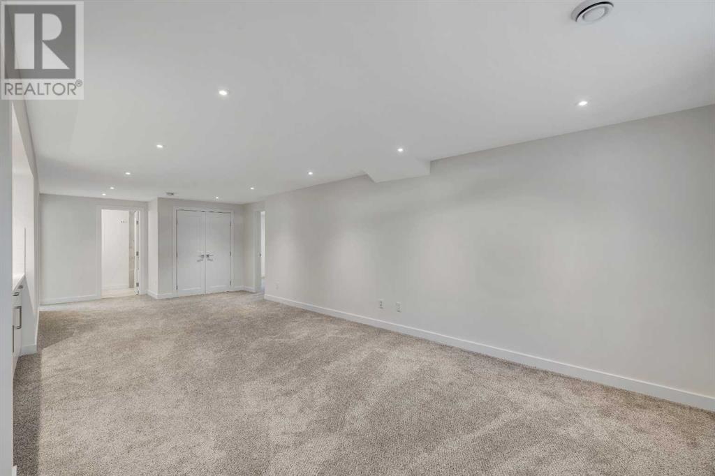 Photo 36 of 10704 Oakfield Drive Sw, Calgary AB
