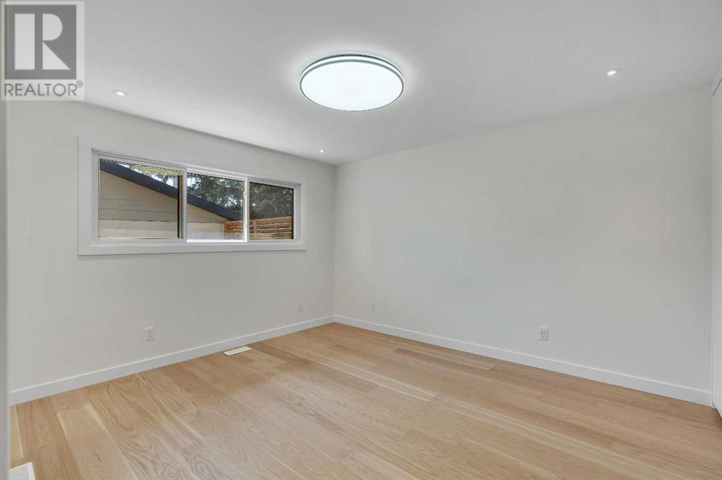 Photo 21 of 10704 Oakfield Drive Sw, Calgary AB