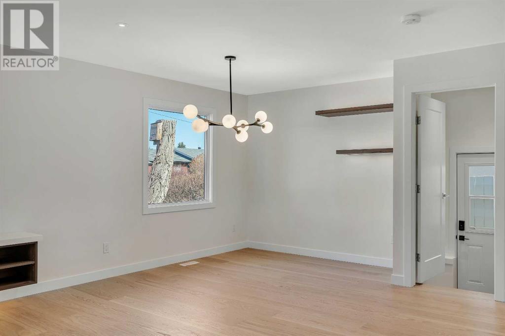 Photo 6 of 10704 Oakfield Drive Sw, Calgary AB